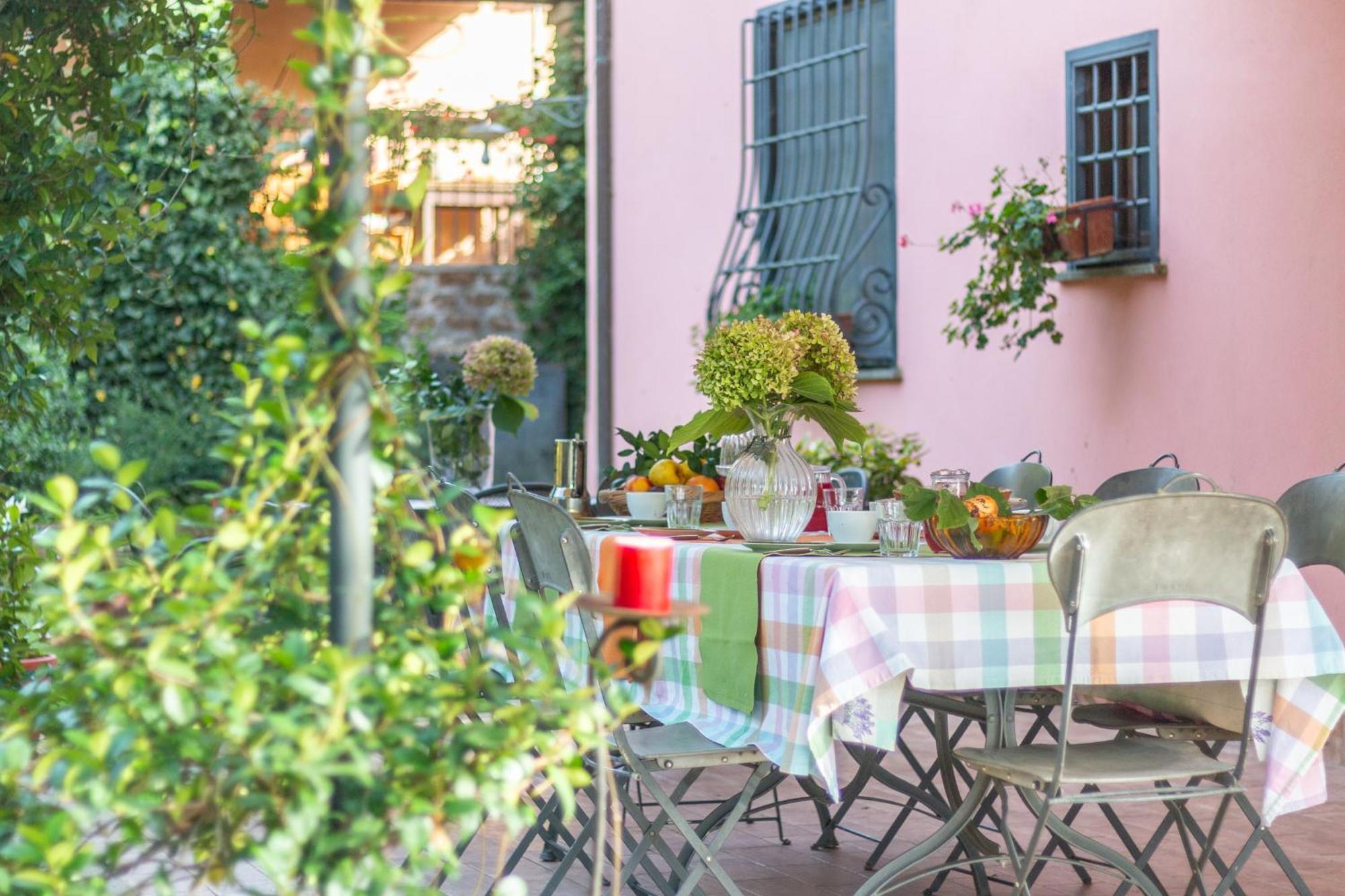 Ai Due Cedri Guest House Capranica ภายนอก รูปภาพ