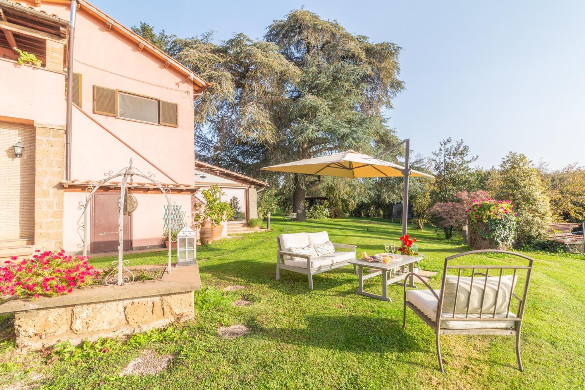 Ai Due Cedri Guest House Capranica ภายนอก รูปภาพ
