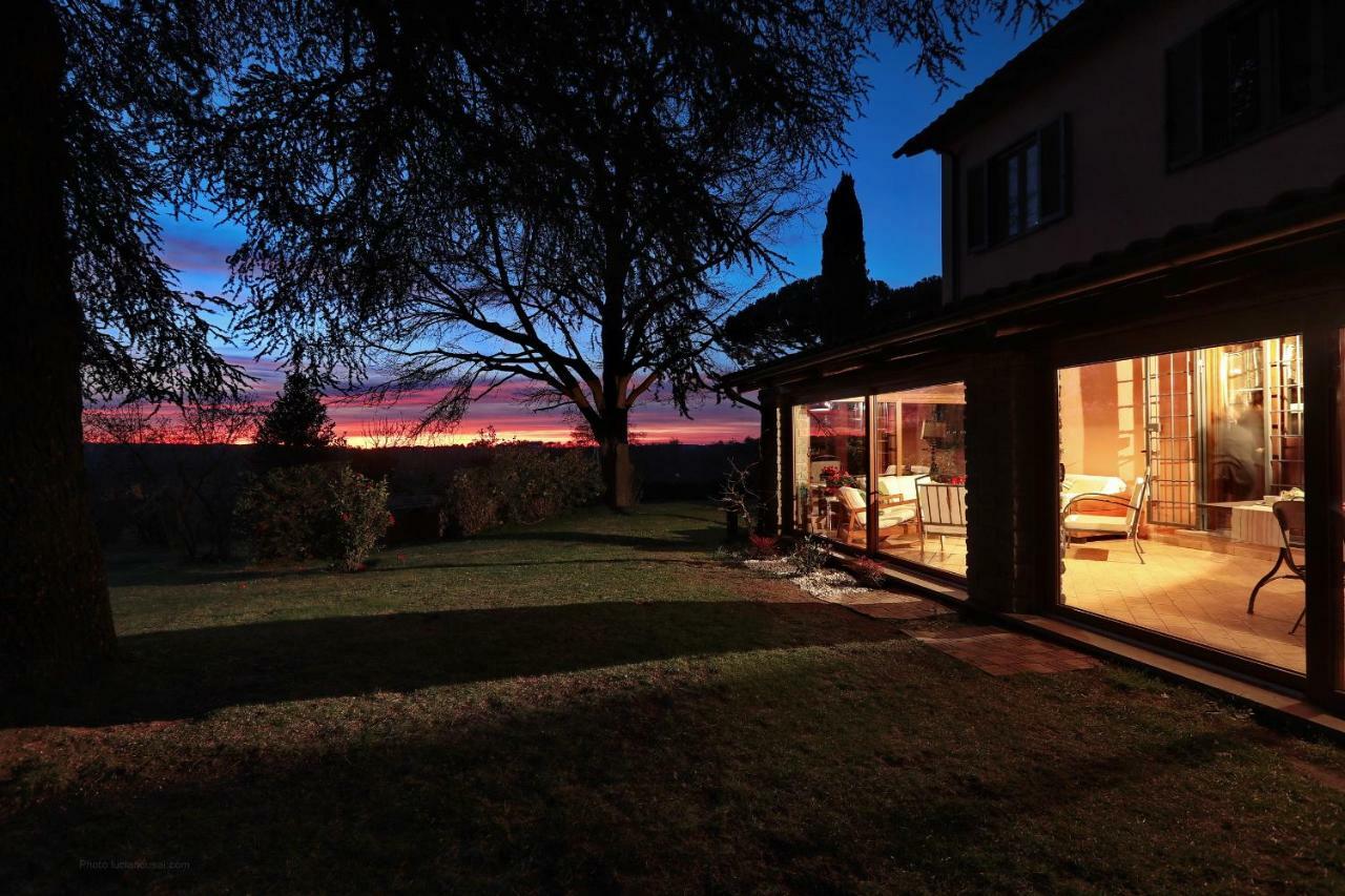 Ai Due Cedri Guest House Capranica ภายนอก รูปภาพ