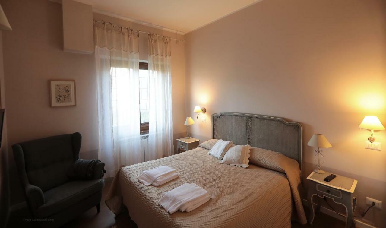Ai Due Cedri Guest House Capranica ภายนอก รูปภาพ