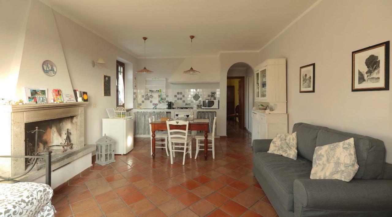 Ai Due Cedri Guest House Capranica ภายนอก รูปภาพ